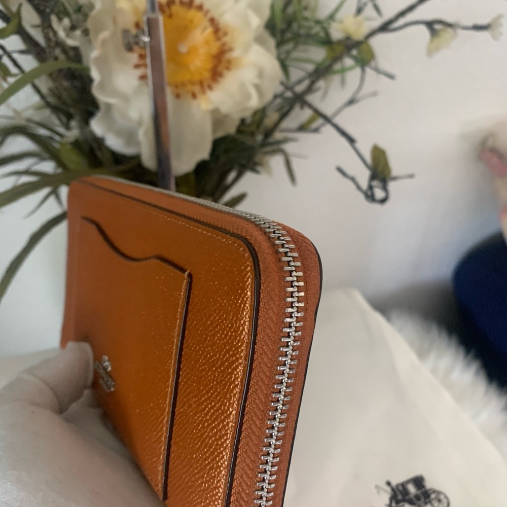 Coach Metallic Tangerine Accordion Zip Around Wallet - Picture 4 of 7